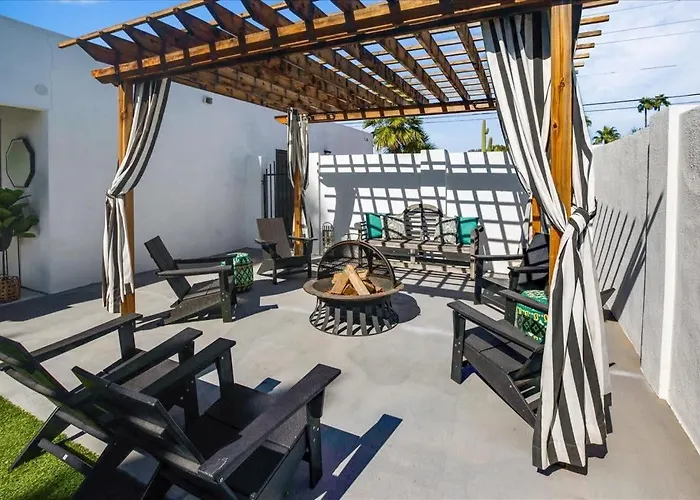 Modern Desert Heated Pool Holiday home Scottsdale