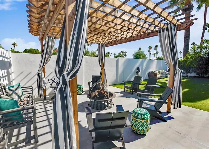 Modern Desert Heated Pool * Scottsdale